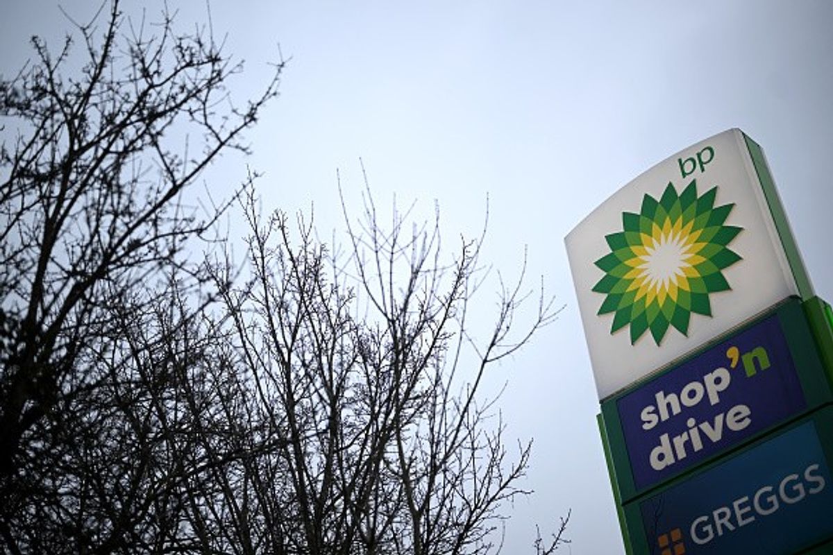 ​bp launches first dedicated EV charging, convenience hub