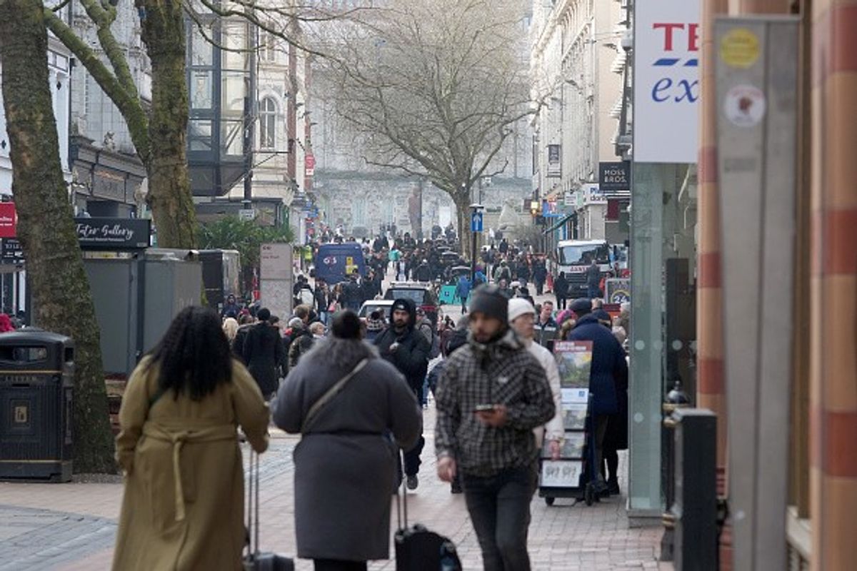 Declining footfall in UK shopping centres as consumers shift to outdoor retail destinations