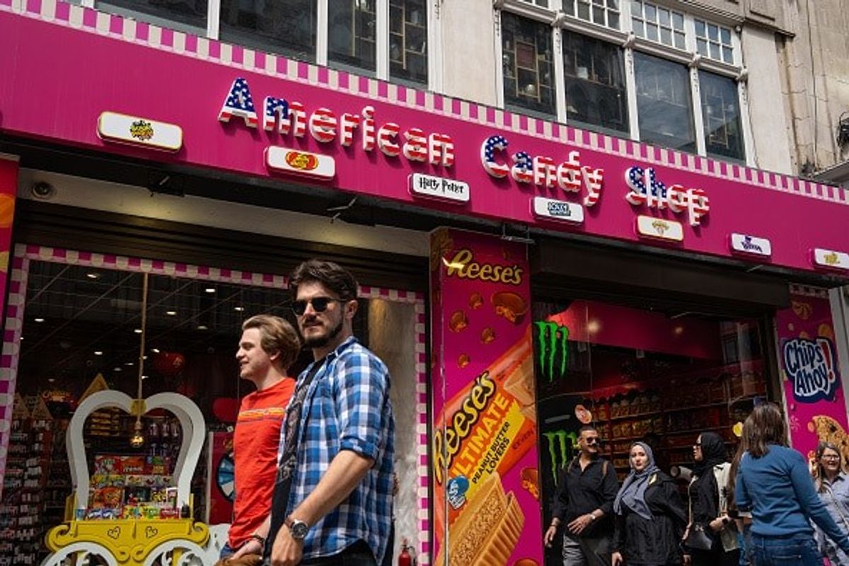 Labour to crackdown on 'dodgy candy stores' to legitimate high streets