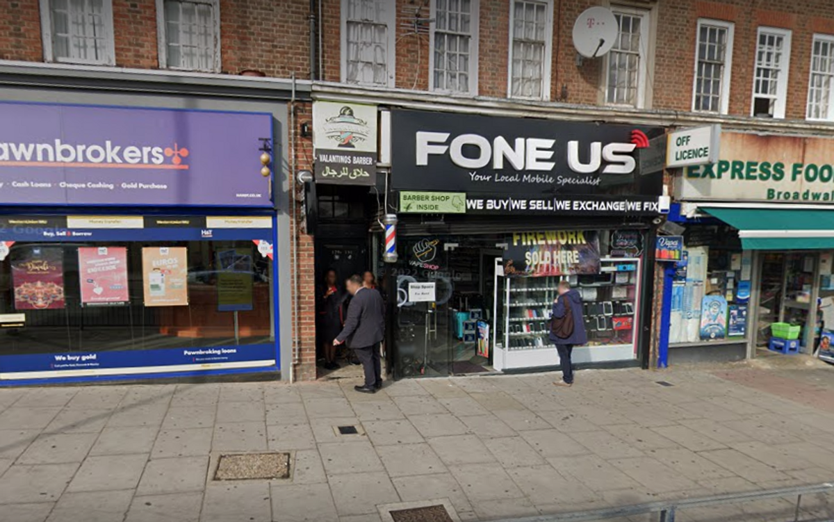 Edgware c-store fined for selling vapes to underage