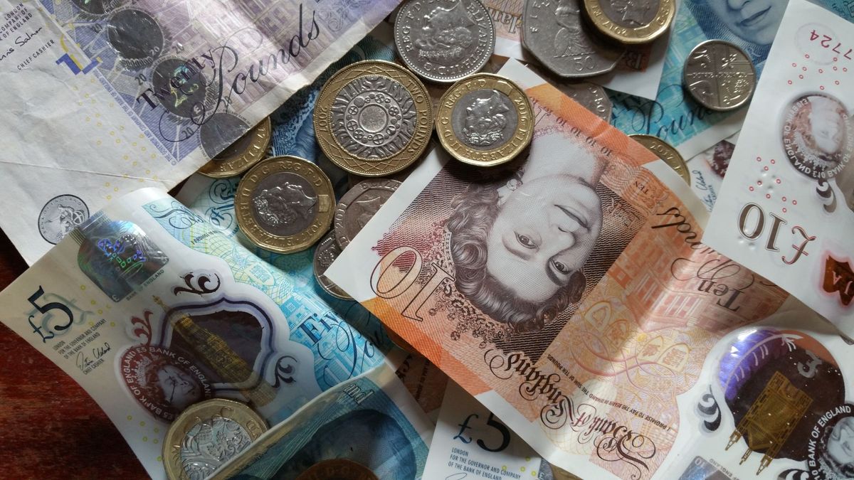 Cash usage rises for second year