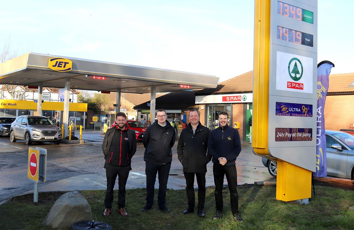 Blake family motor on with SPAR expansion and forecourt switch to JET