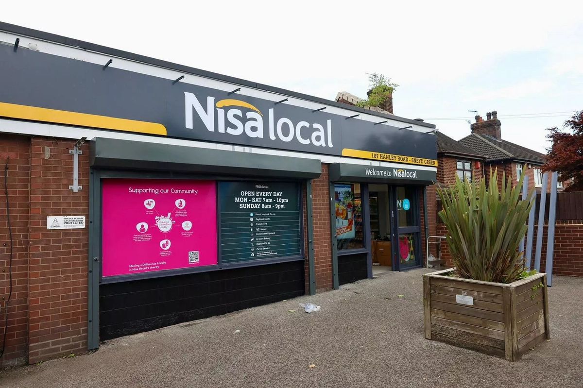 Experienced retailer opens new Nisa store in Stoke-on-Trent