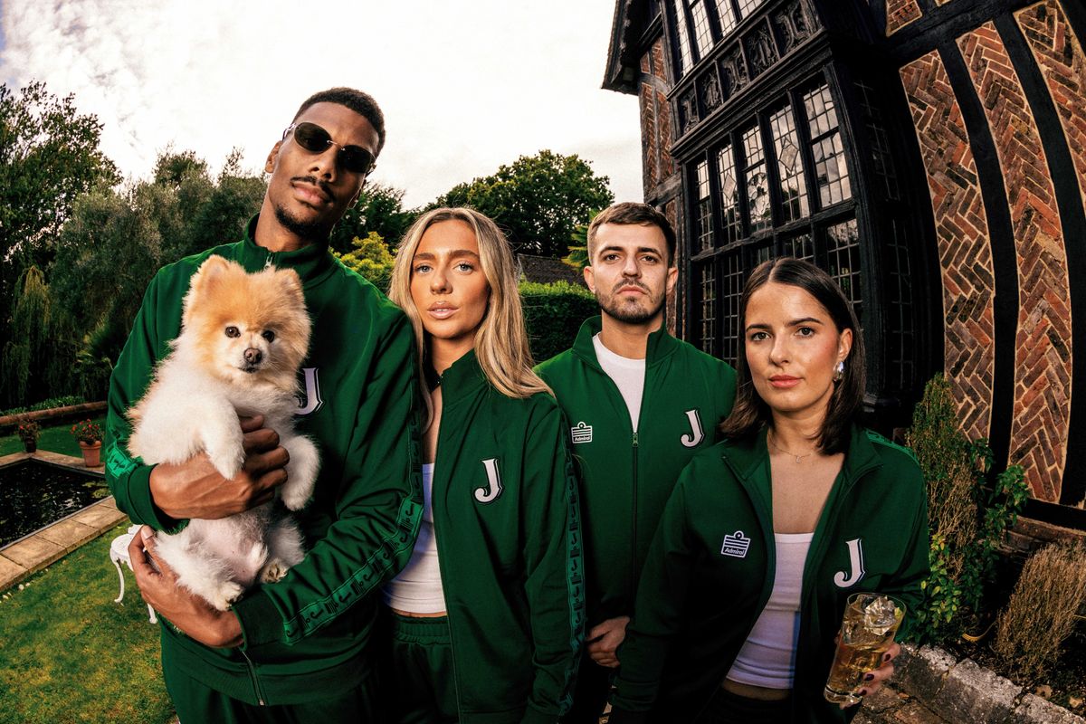 Jameson teams up with Admiral, for a tracksuit modelled by Kyle Jameson