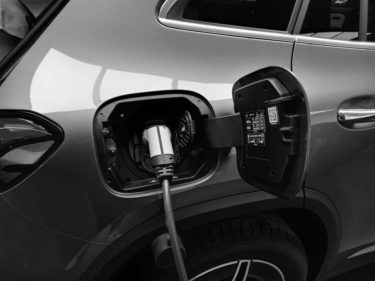 New legislation regulates UK smart-charge points