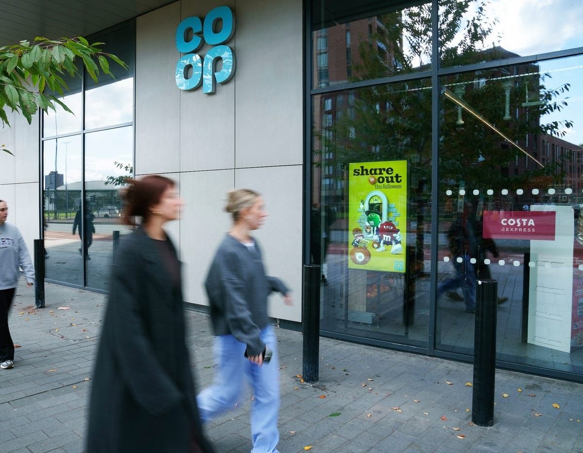 Co-op to install 300 front-of-store digital media screens