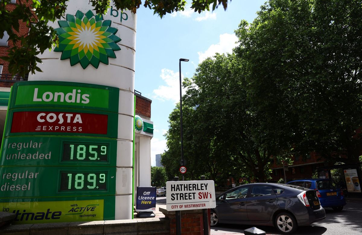 UK petrol price makes biggest daily jump in 17 years