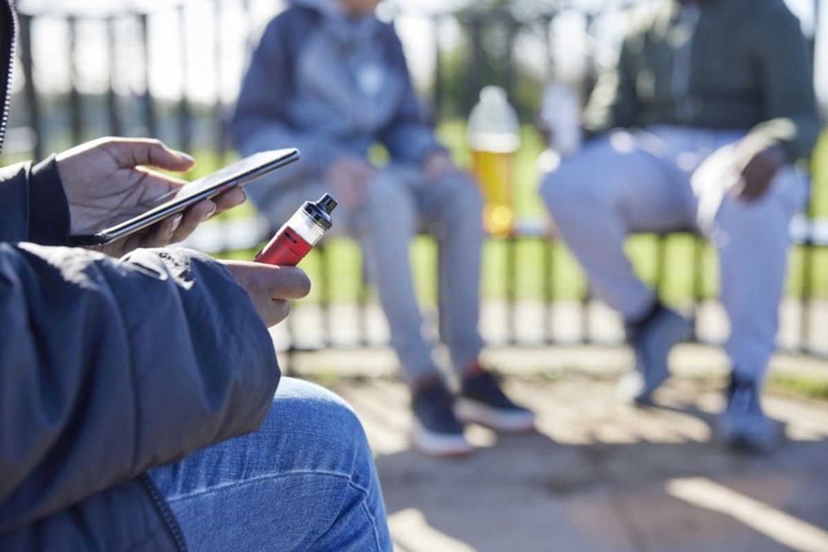 Teenagers might revert to smoking tobacco on disposable vapes ban, study finds  