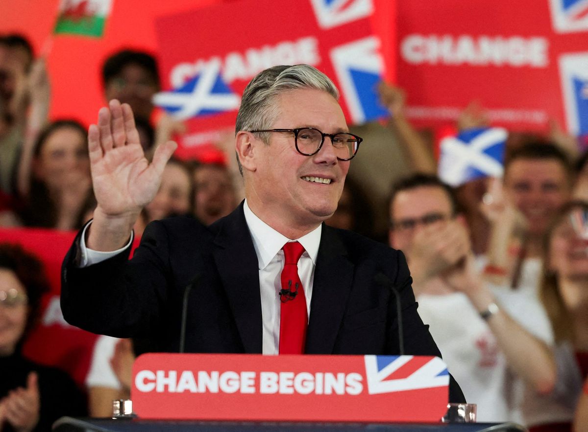 Keir Starmer pledges to stabilise UK as Labour win huge majority