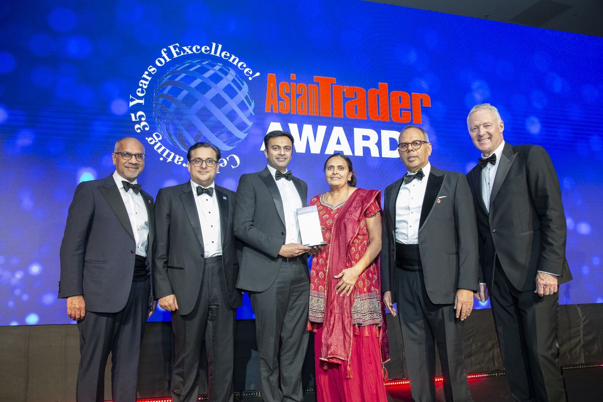 Kersheaup Vagadia receives Symbol Retailer of the Year award at the 2024 Asian Trader Awards 