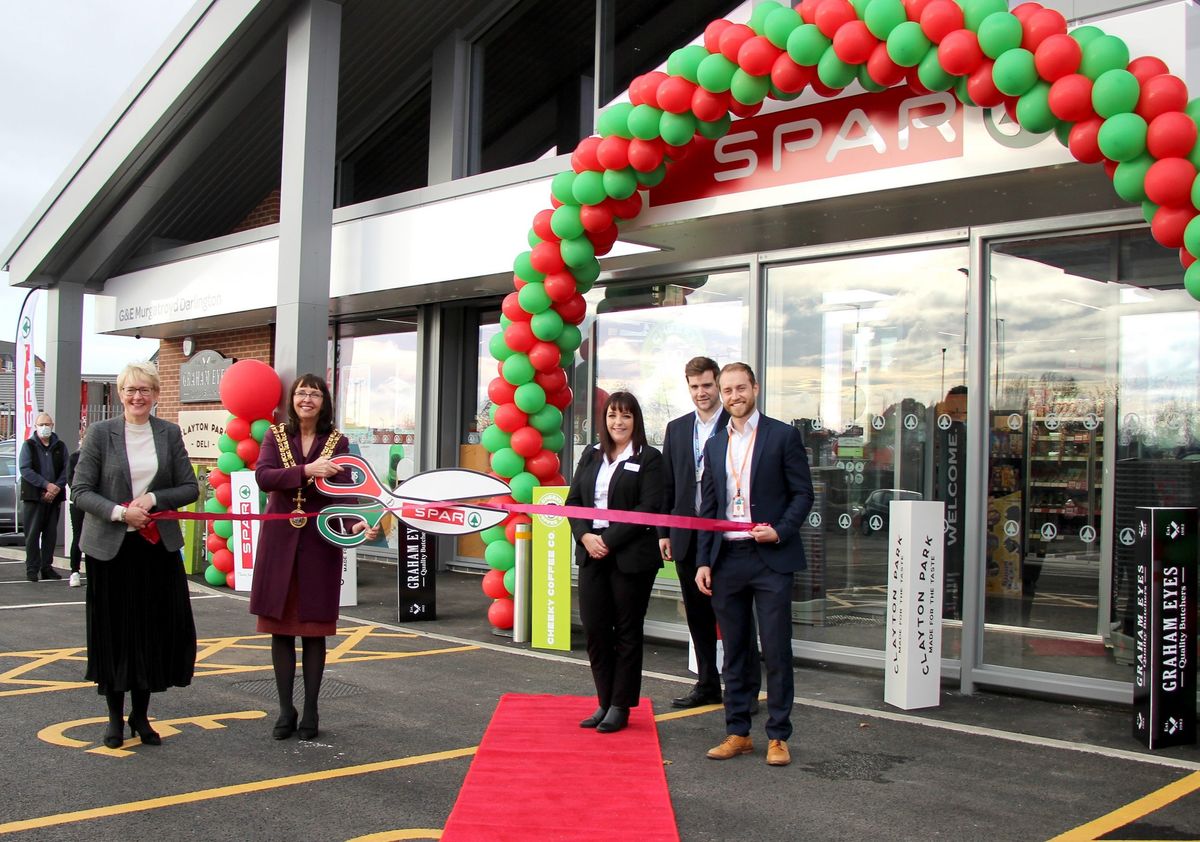 New SPAR and Shell forecourt opens on prime Darlington gateway