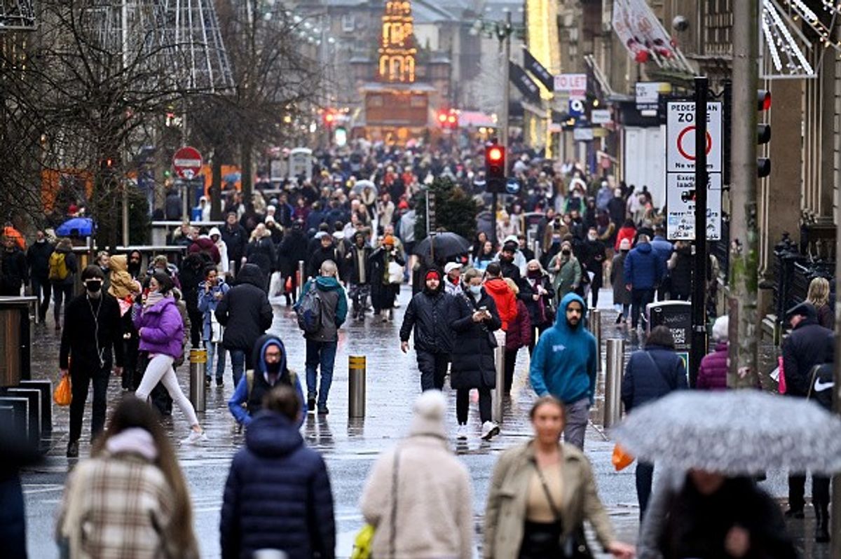 Retailers call on to end '14 years of Conservative business rates rises'