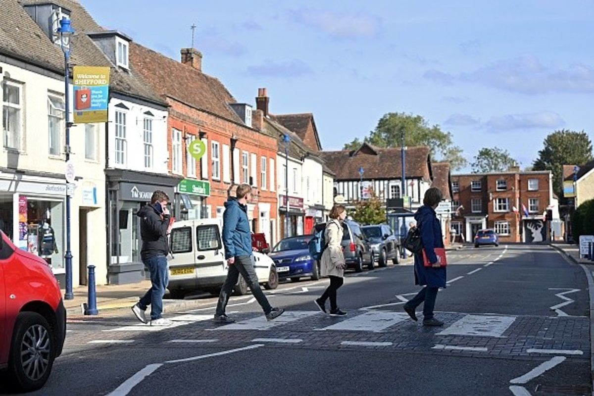 Autumn statement: Retailers welcome extension of business rates discounts