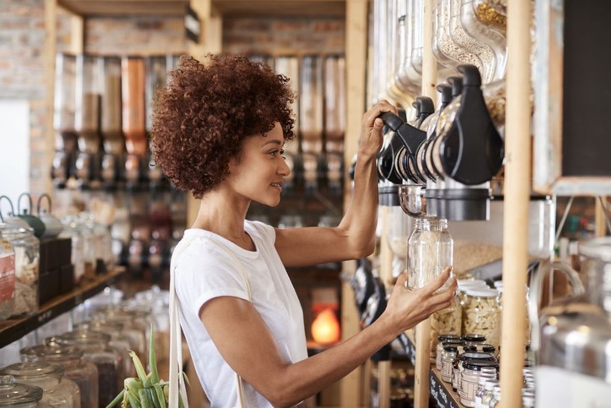 Refillable groceries accessible to every shopper