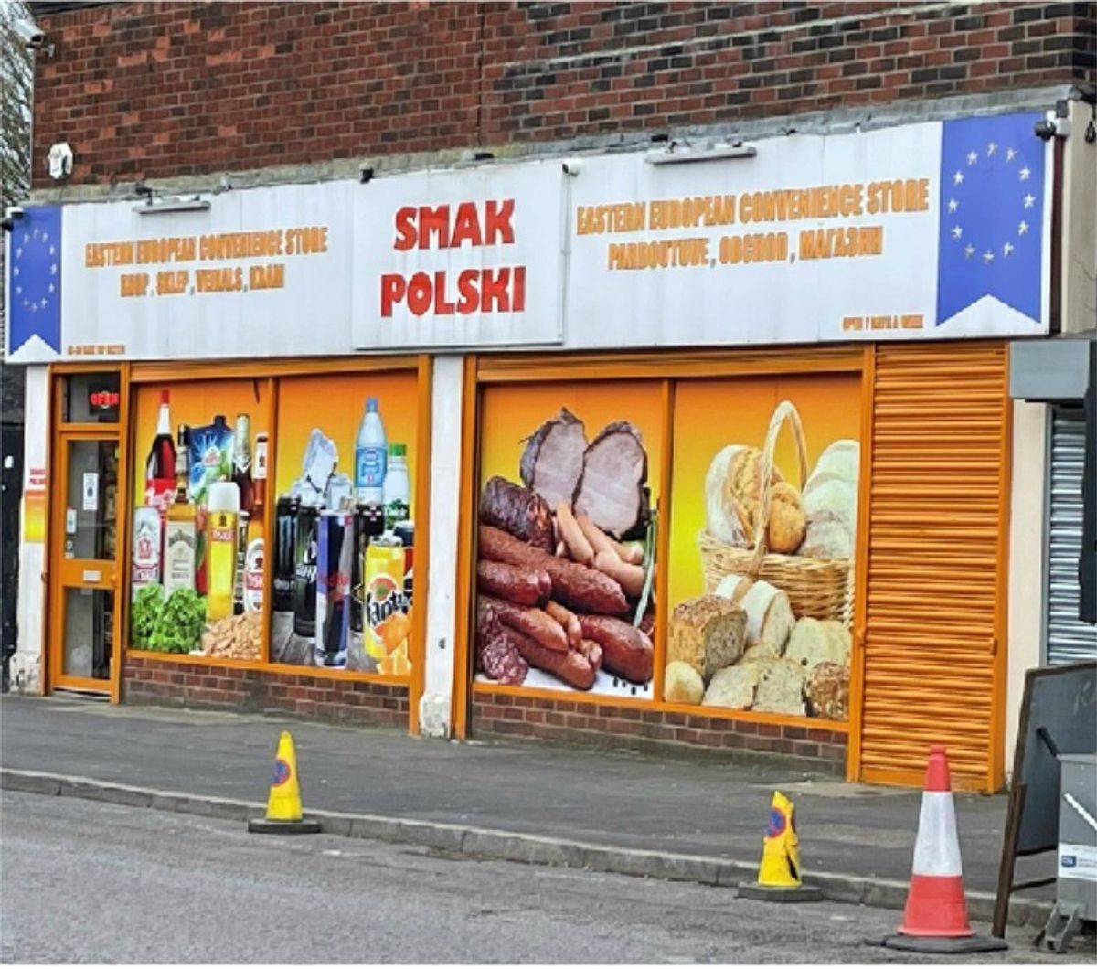 Blackburn shop owner ordered to pay £85,000 for selling illegal fags