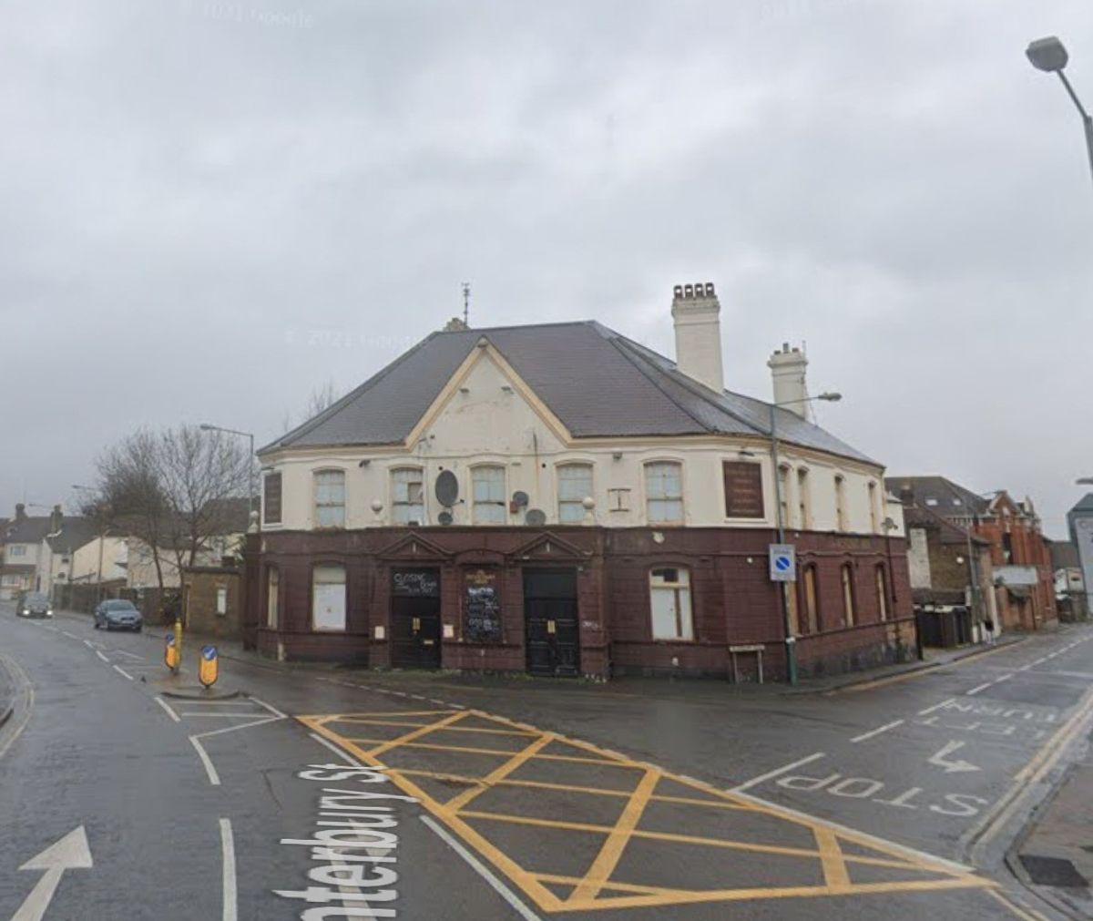 Historic Gillingham pub gets new lease of life as convenience store